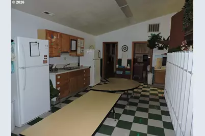 940 W Main St, Sheridan, OR 97378 - Photo 15