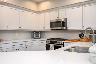 10059 SE Bristol Loop, Happy Valley, OR 97086 - Photo 15
