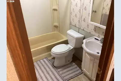 110 Charlene Ln, Tenmile, OR 97481 - Photo 9