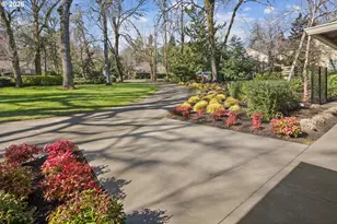 12534 S Iron Mountain Blvd, Portland, OR 97219 - Photo 35