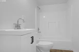 2010 E 1st Ave, Albany, OR 97321 - Photo 13