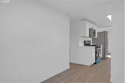 2010 E 1st Ave, Albany, OR 97321 - Photo 17