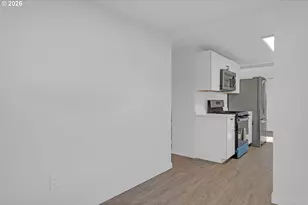 2010 E 1st Ave, Albany, OR 97321 - Photo 17