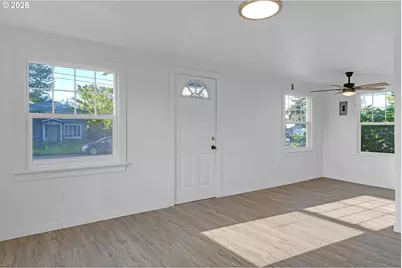 2010 E 1st Ave, Albany, OR 97321 - Photo 3