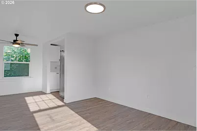 2010 E 1st Ave, Albany, OR 97321 - Photo 5