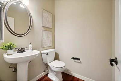 6058 NE Whitewood Dr, Hillsboro, OR 97124 - Photo 17