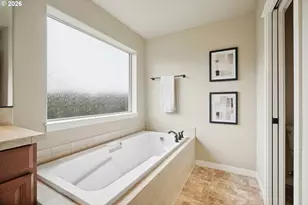 6058 NE Whitewood Dr, Hillsboro, OR 97124 - Photo 21