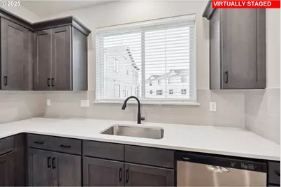 3374 SE Hammock Ln, Hillsboro, OR 97123 - Photo 9