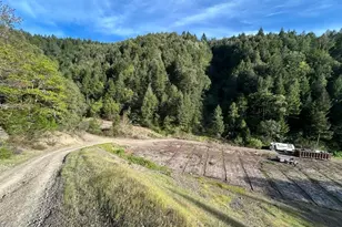 Redwood Hwy, O'Brien, OR 97534 - Photo 1