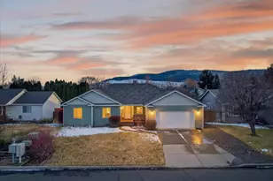 2410 E N Ave, La Grande, OR 97850 - Photo 3