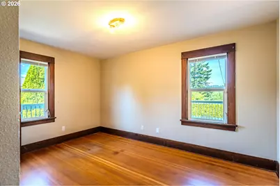 1530 S Troutdale Rd, Troutdale, OR 97060 - Photo 17