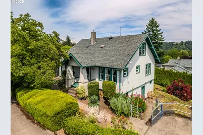 1530 S Troutdale Rd, Troutdale, OR 97060 - Photo 1