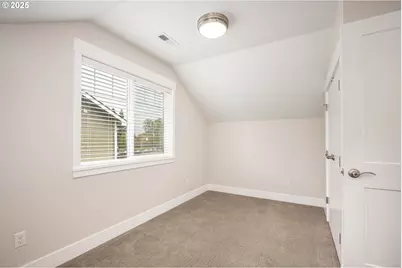 2355 Pioneer Pike, Eugene, OR 97401 - Photo 29