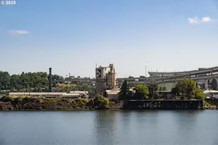 1658 NW Riverscape St, Portland, OR 97209 - Photo 29