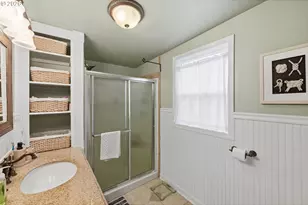 73028 Crannog Rd, North Bend, OR 97459 - Photo 17