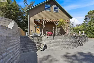 73028 Crannog Rd, North Bend, OR 97459 - Photo 33