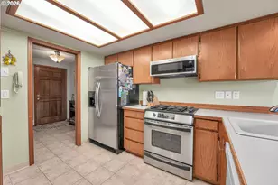 20100 SW 72nd Ave, Tualatin, OR 97062 - Photo 17