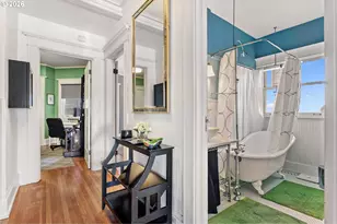 2083 NW Johnson St, Portland, OR 97035 - Photo 21