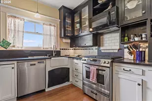 2083 NW Johnson St, Portland, OR 97035 - Photo 17