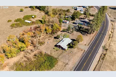 5961 Lookingglass Rd, Roseburg, OR 97471 - Photo 5