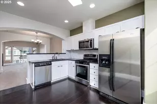 720 NW 118th Ave, Portland, OR 97229 - Photo 13