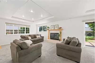 1512 T St, Springfield, OR 97477 - Photo 7