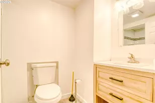 420 SE 10th St, Pendleton, OR 97801 - Photo 27