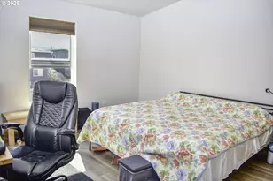 310 E Rapp Rd, Talent, OR 97540 - Photo 13