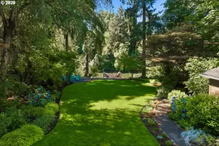 4550 Dogwood Dr, Lake Oswego, OR 97035 - Photo 45