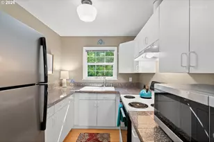 4550 Dogwood Dr, Lake Oswego, OR 97035 - Photo 37