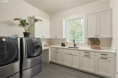 1921 Mapleleaf Ct, Lake Oswego, OR 97034 - Photo 33