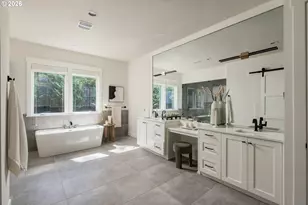 1921 Mapleleaf Ct, Lake Oswego, OR 97034 - Photo 27