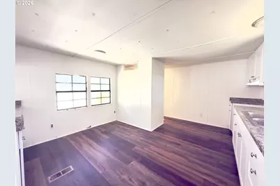 97883 Court St #31, Brookings, OR 97415 - Photo 11