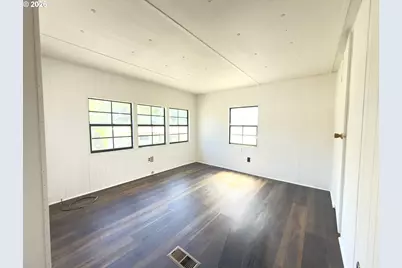 97883 Court St #31, Brookings, OR 97415 - Photo 17