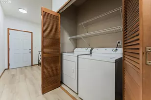 15320 NW Central Dr, Portland, OR 97229 - Photo 21