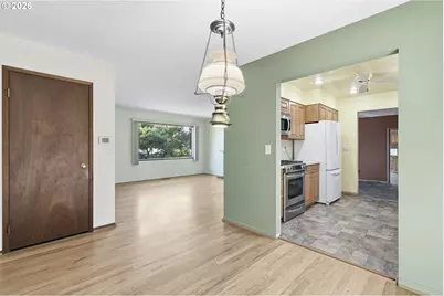 21224 SE Yamhill St, Gresham, OR 97030 - Photo 13