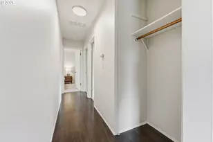 9725 N Exeter Ave, Portland, OR 97203 - Photo 13