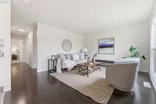 9725 N Exeter Ave, Portland, OR 97203 - Photo 5