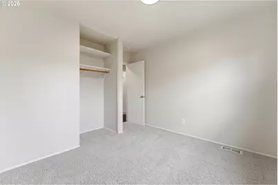 9725 N Exeter Ave, Portland, OR 97203 - Photo 17