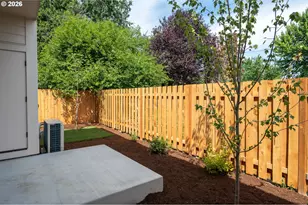 8425 NE Hassalo St, Portland, OR 97220 - Photo 37
