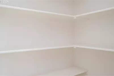 8425 NE Hassalo St, Portland, OR 97220 - Photo 21