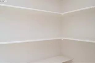 8425 NE Hassalo St, Portland, OR 97220 - Photo 21