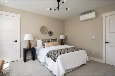 8425 NE Hassalo St, Portland, OR 97220 - Photo 27