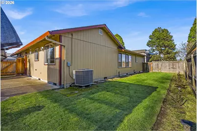 1320 NE 19th St, McMinnville, OR 97128 - Photo 21