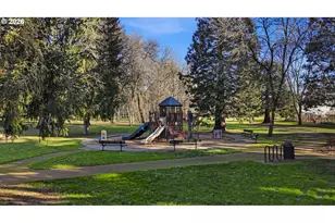 1320 NE 19th St, McMinnville, OR 97128 - Photo 31