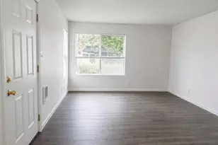 2307 Sunset Dr, Forest Grove, OR 97116 - Photo 9