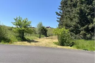 32784 SW Laurelview Rd, Hillsboro, OR 97123 - Photo 1