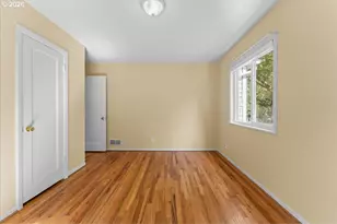 7413 SE Pine St, Portland, OR 97215 - Photo 13