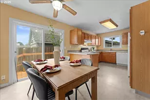 7413 SE Pine St, Portland, OR 97215 - Photo 7