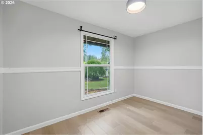 12955 SW 22nd St, Beaverton, OR 97008 - Photo 17